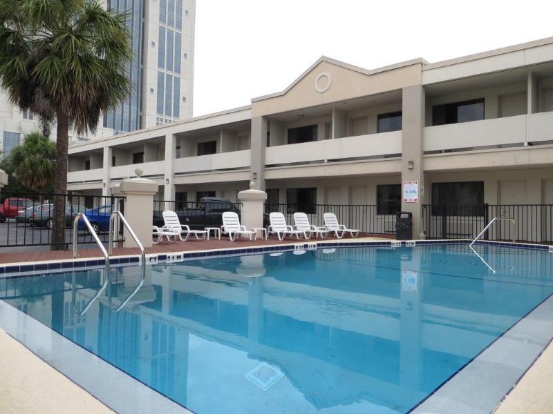 Travelodge By Wyndham Orlando Downtown Centroplex Exterior photo