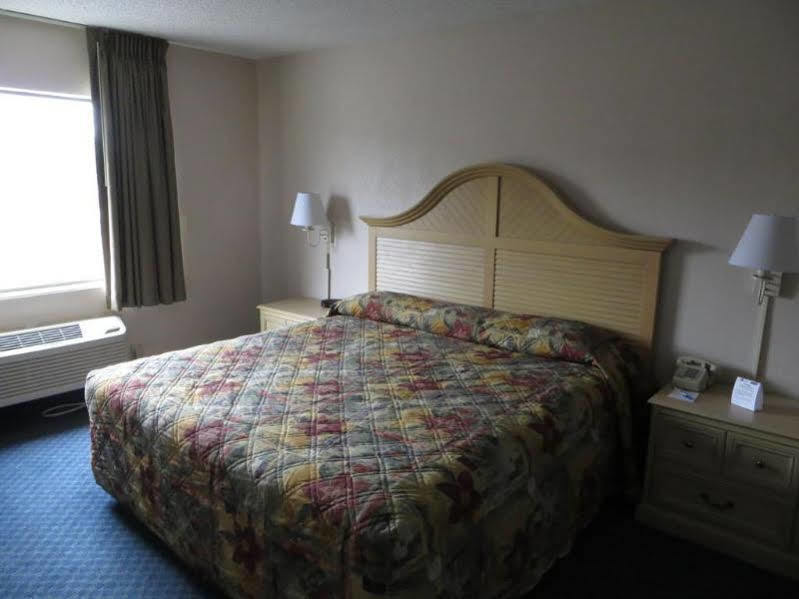Travelodge By Wyndham Orlando Downtown Centroplex Exterior photo